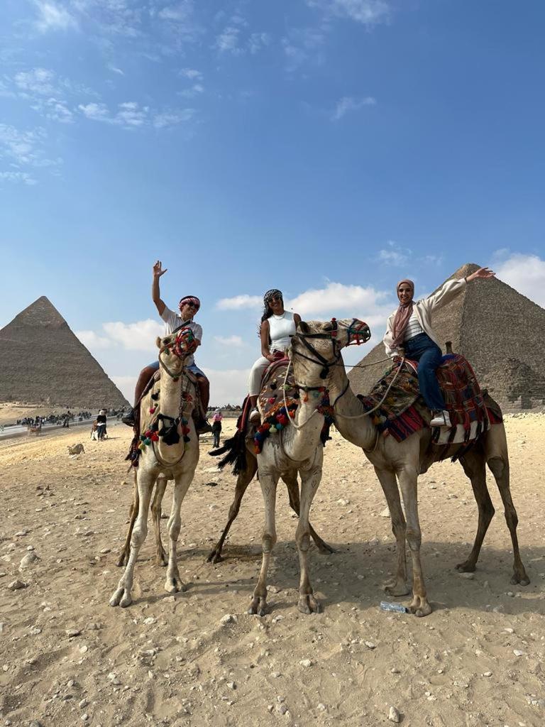 Alaskapyramidsview Kafret el-Gabal Exteriör bild